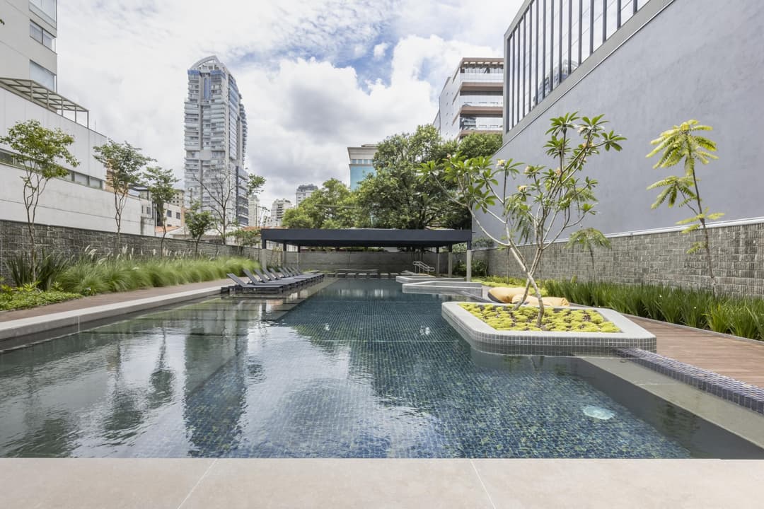 Piscina externa hype